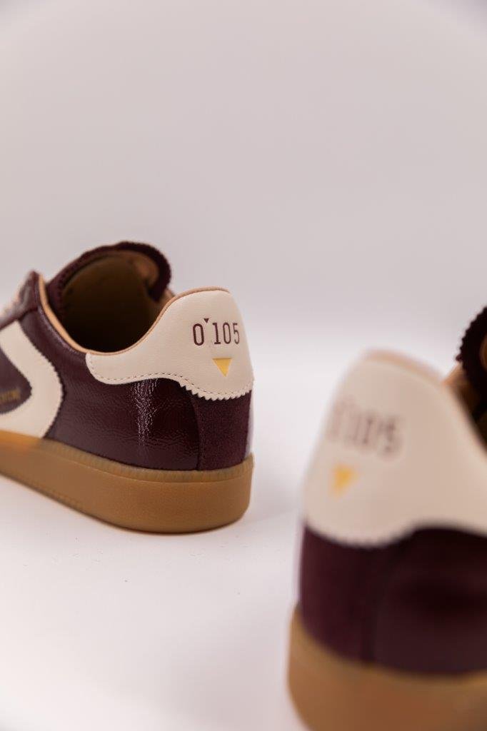 0 - 105 NOVA ROYALE polish - Four Roses