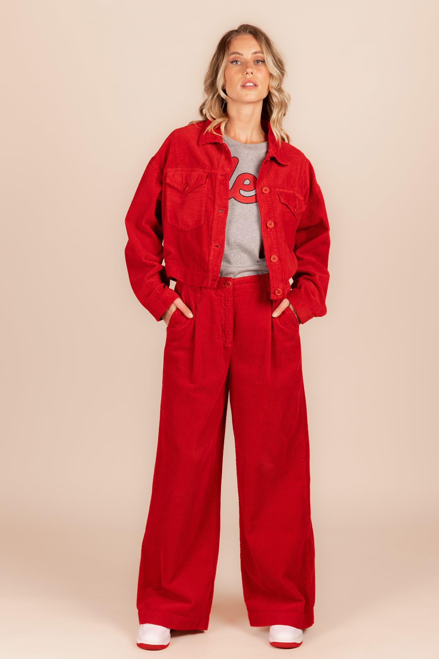 BROEK IN RIBFLUWEEL (8500)