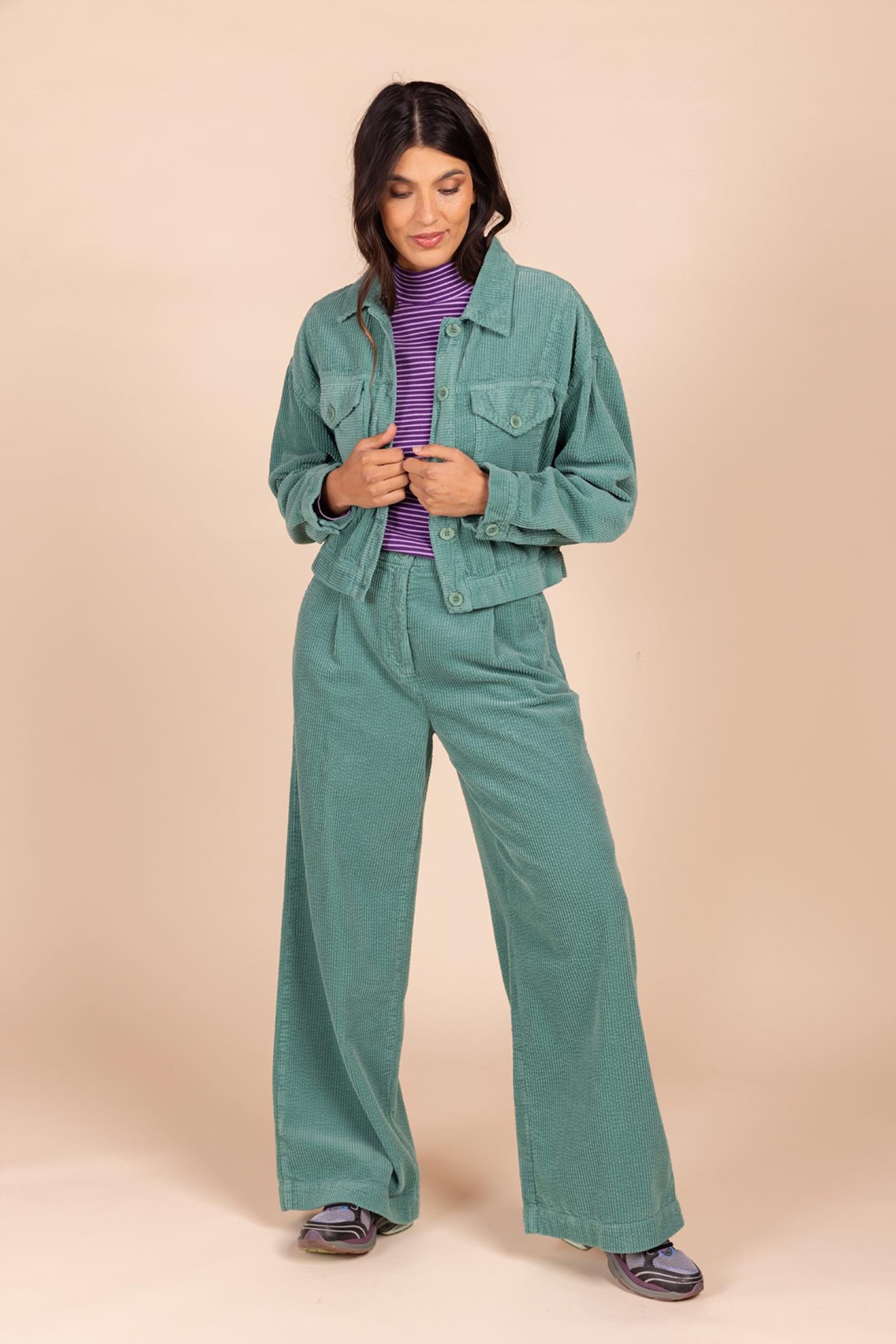 BROEK IN RIBFLUWEEL (8500)