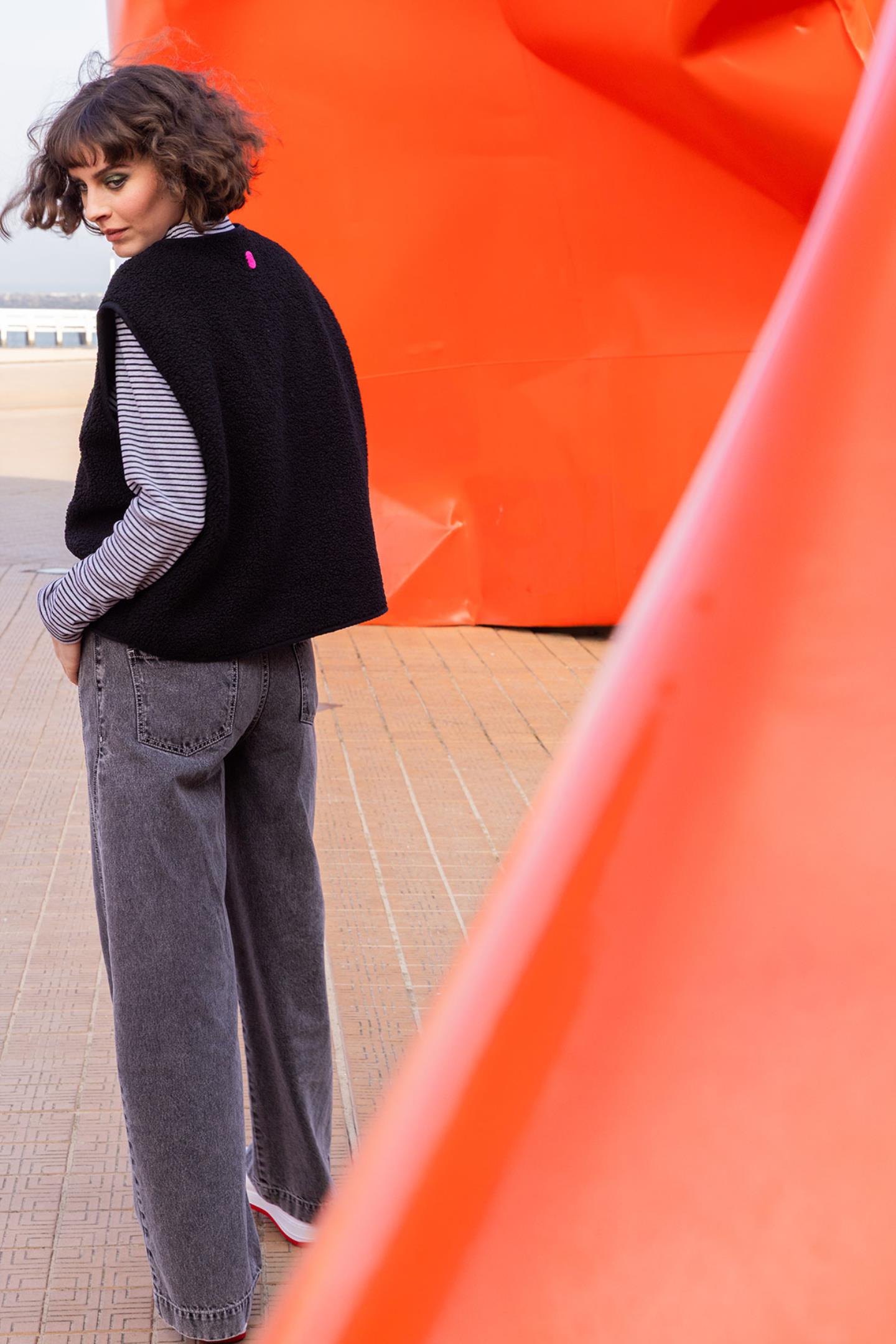 WIJDE BROEK MET DECOUPES (8508)