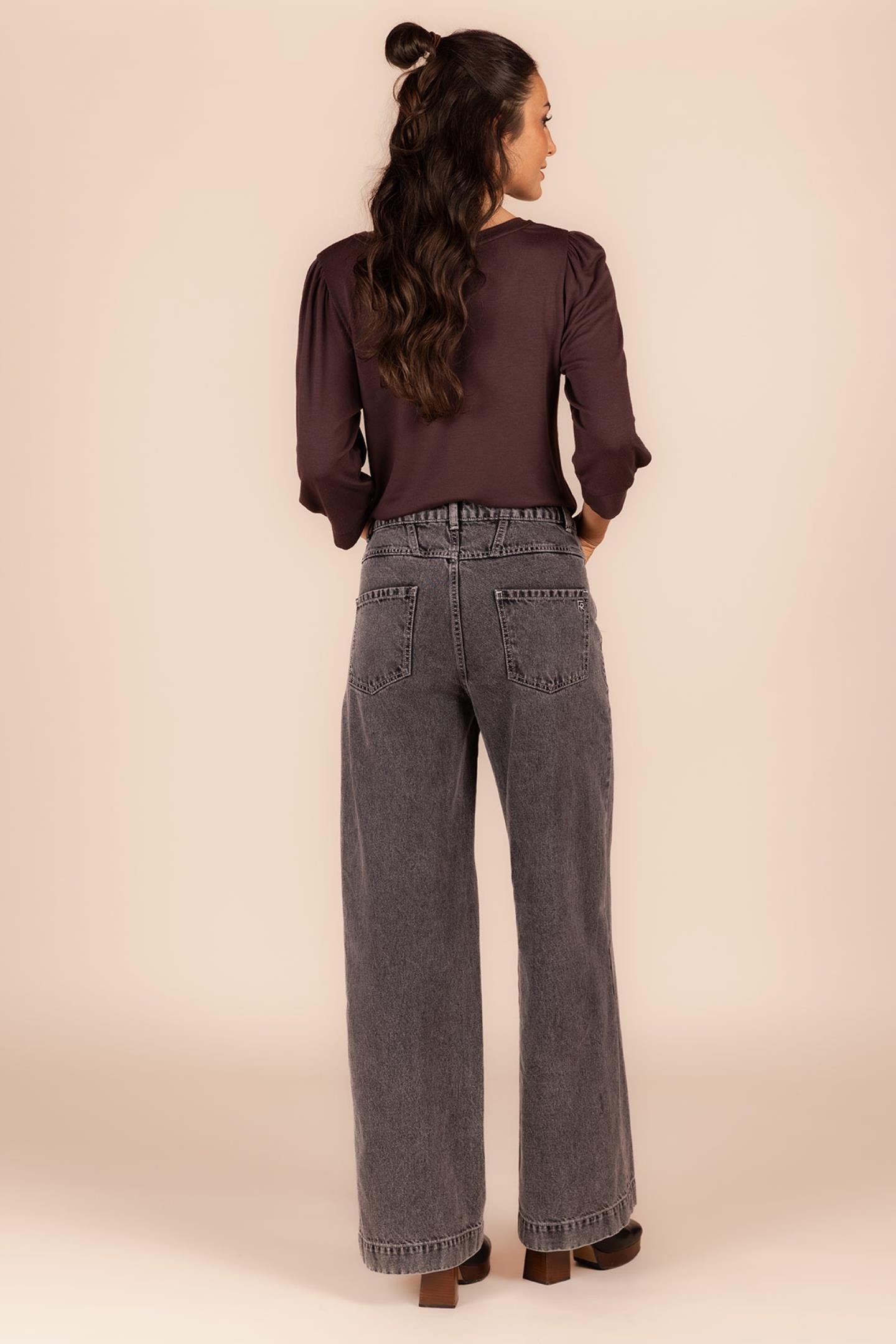 WIJDE BROEK MET DECOUPES (8508)