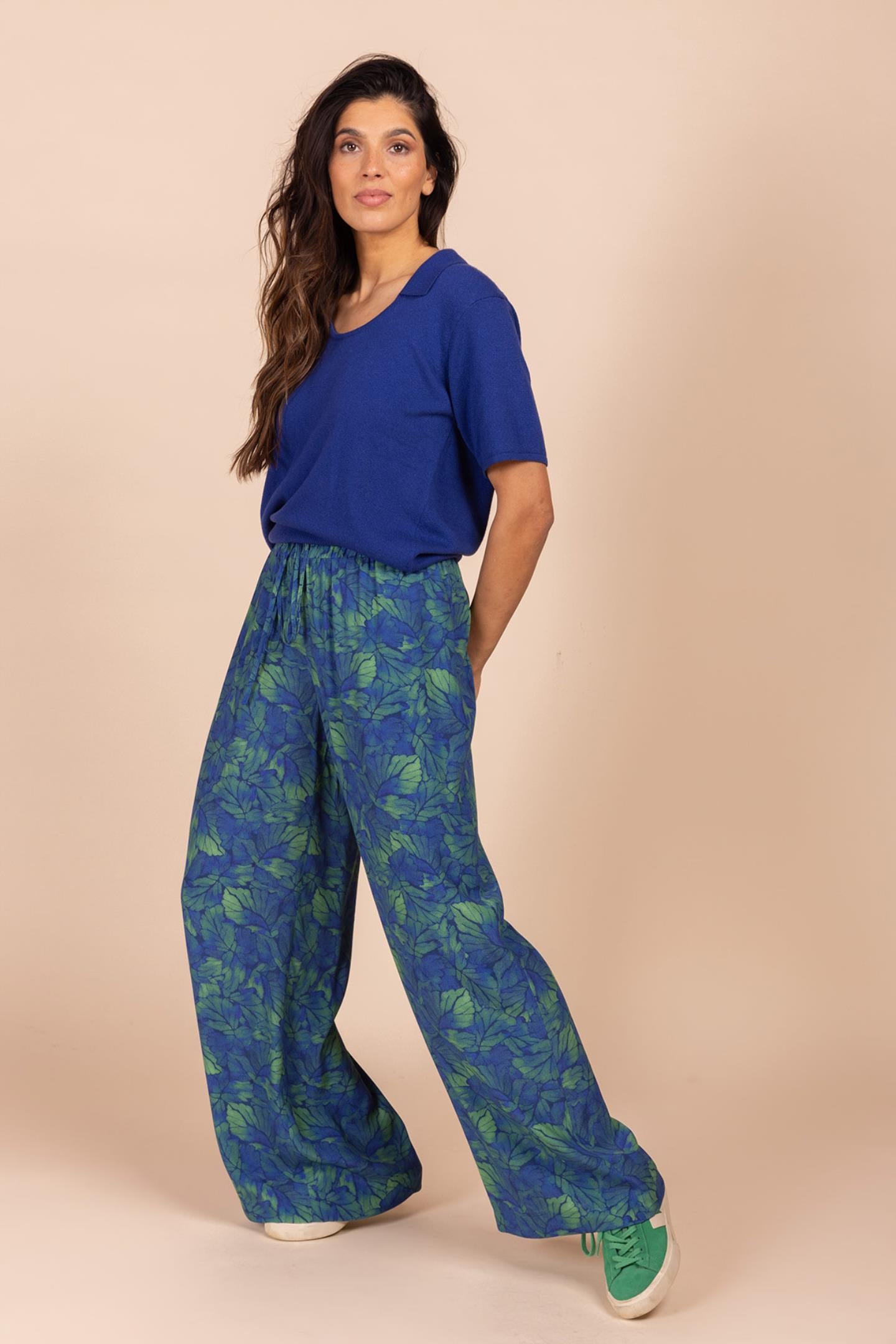 COMFY BROEK MET BOTANISCHE PRINT (8611)