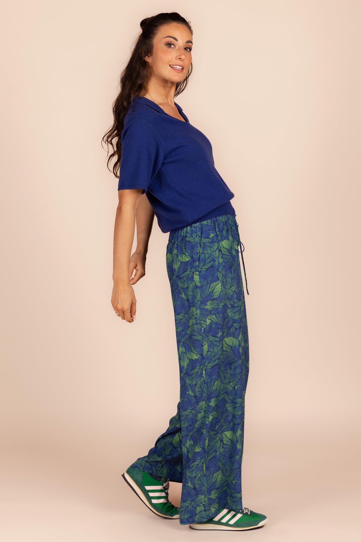 COMFY BROEK MET BOTANISCHE PRINT (8611)