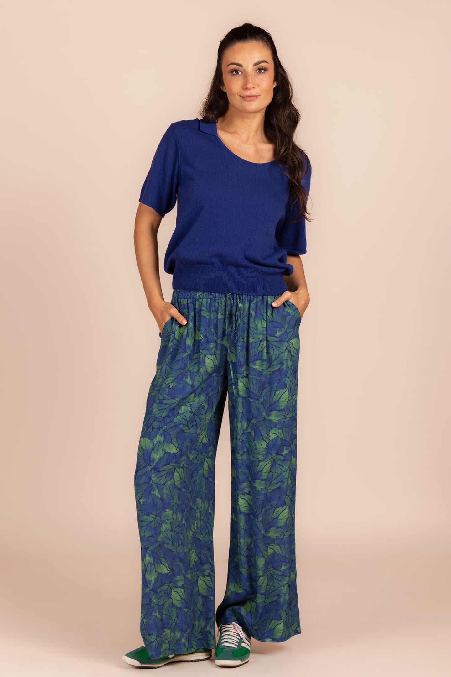 COMFY BROEK MET BOTANISCHE PRINT (8611)