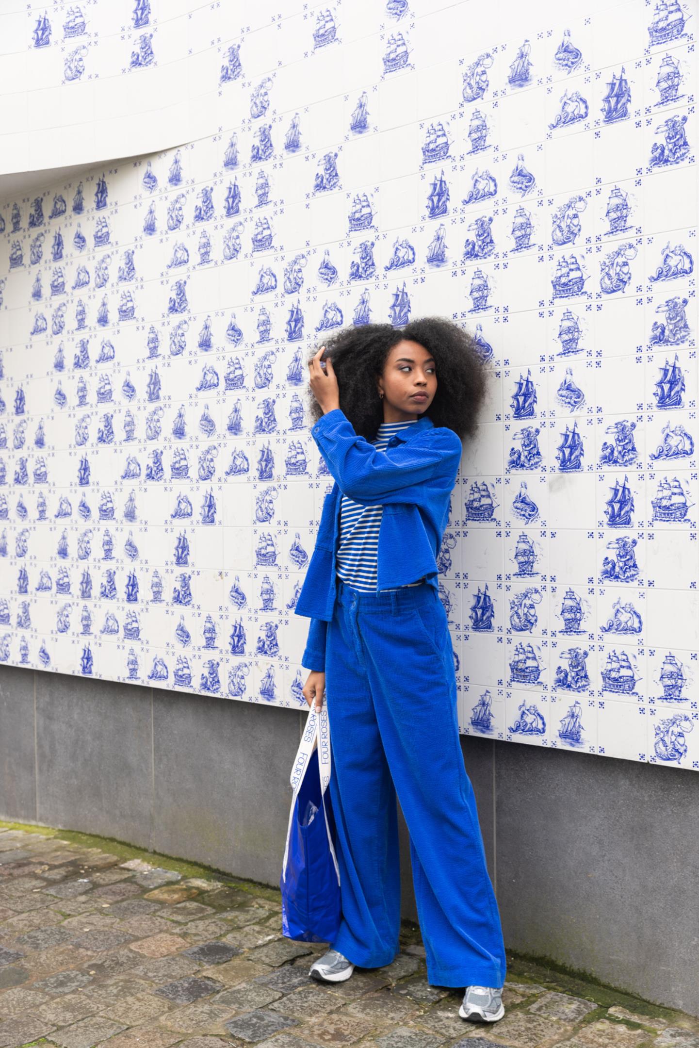 BROEK IN RIBVELOURS (9500)