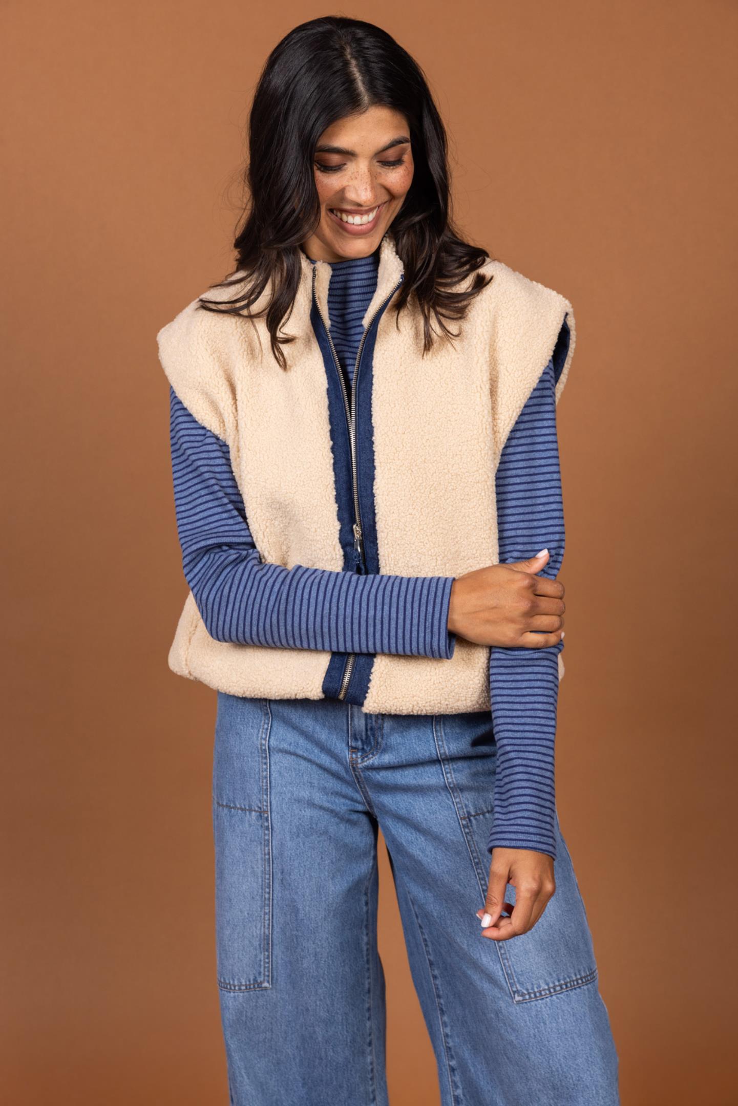 WIJDE JEANS MET FANTASIESTIKSELS (9508)