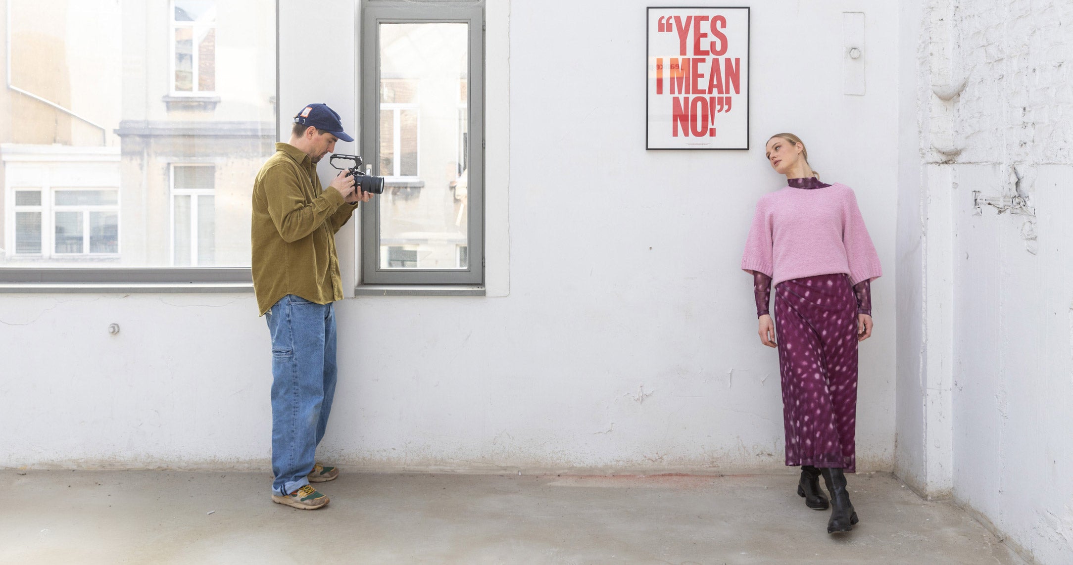 behind the scenes van onze FW26 four roses shoot