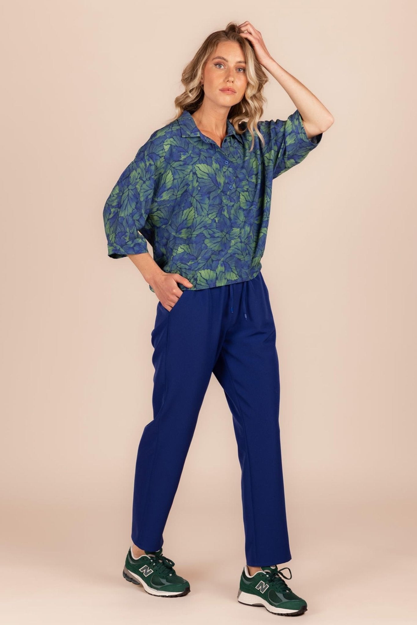 BLOUSE MET BOTANISCHE PRINT (8586) - Four Roses