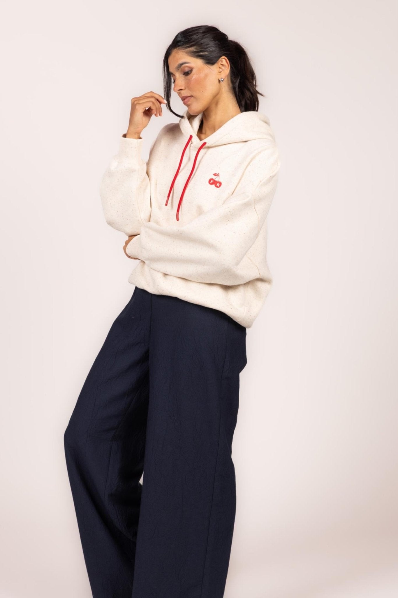 ECRU 'CHERRY' HOODIE IN MOLLETON (9557) - Four Roses