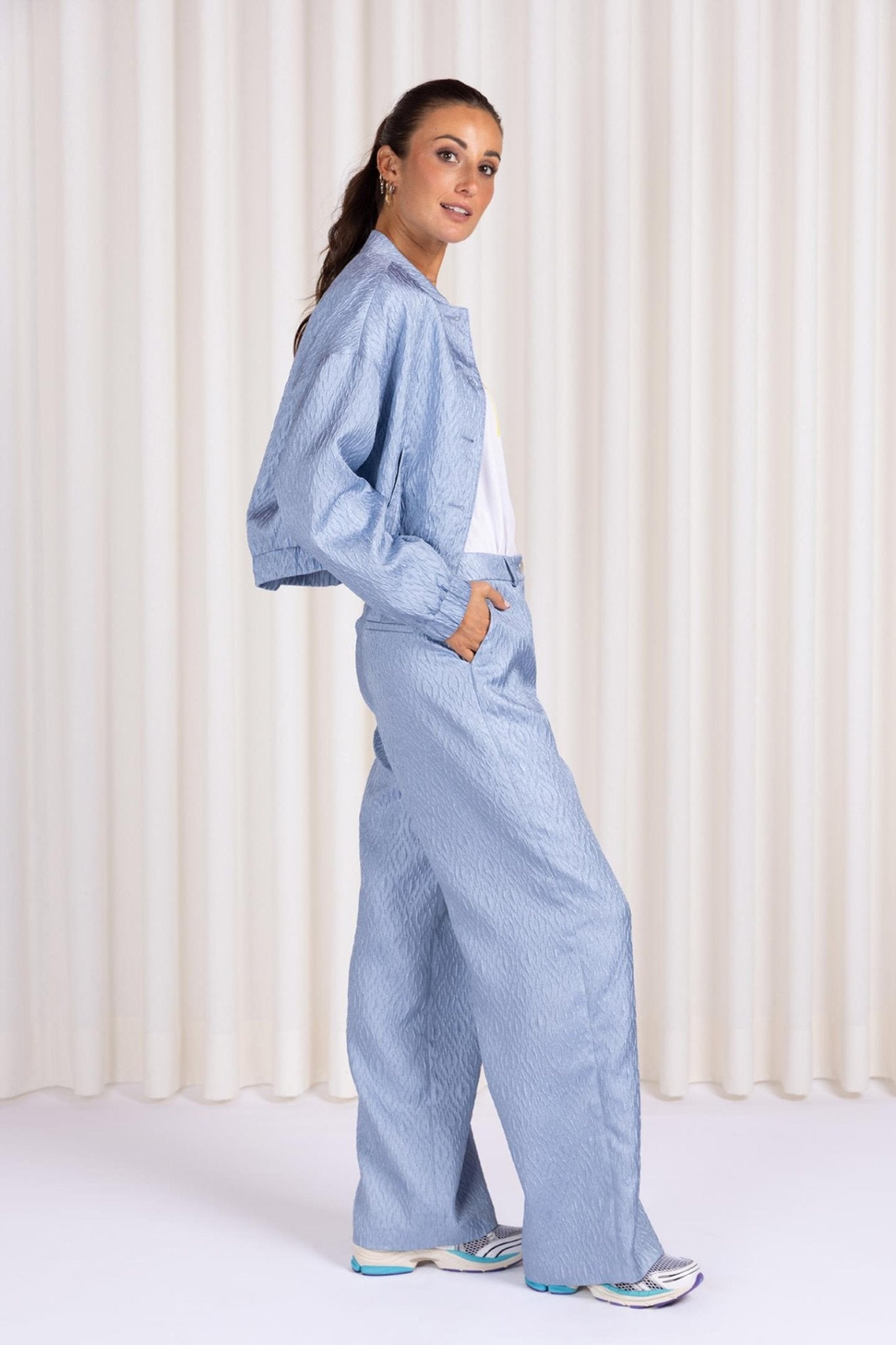 GEKLEDE BROEK MET RELIEF (9073) - Four Roses