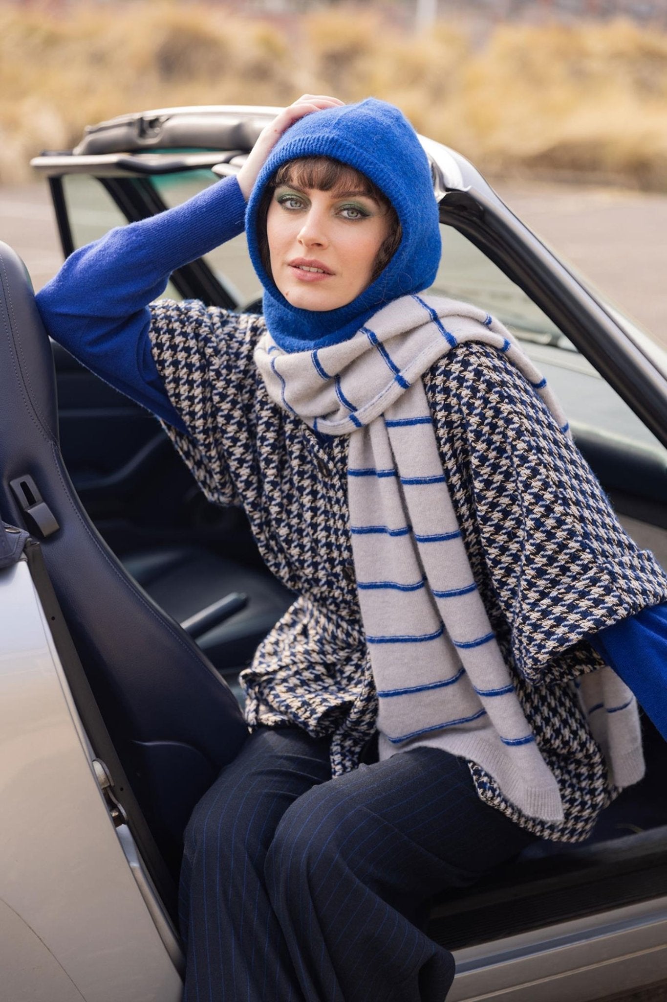 GESTREEPTE SJAAL (8566) - Four Roses