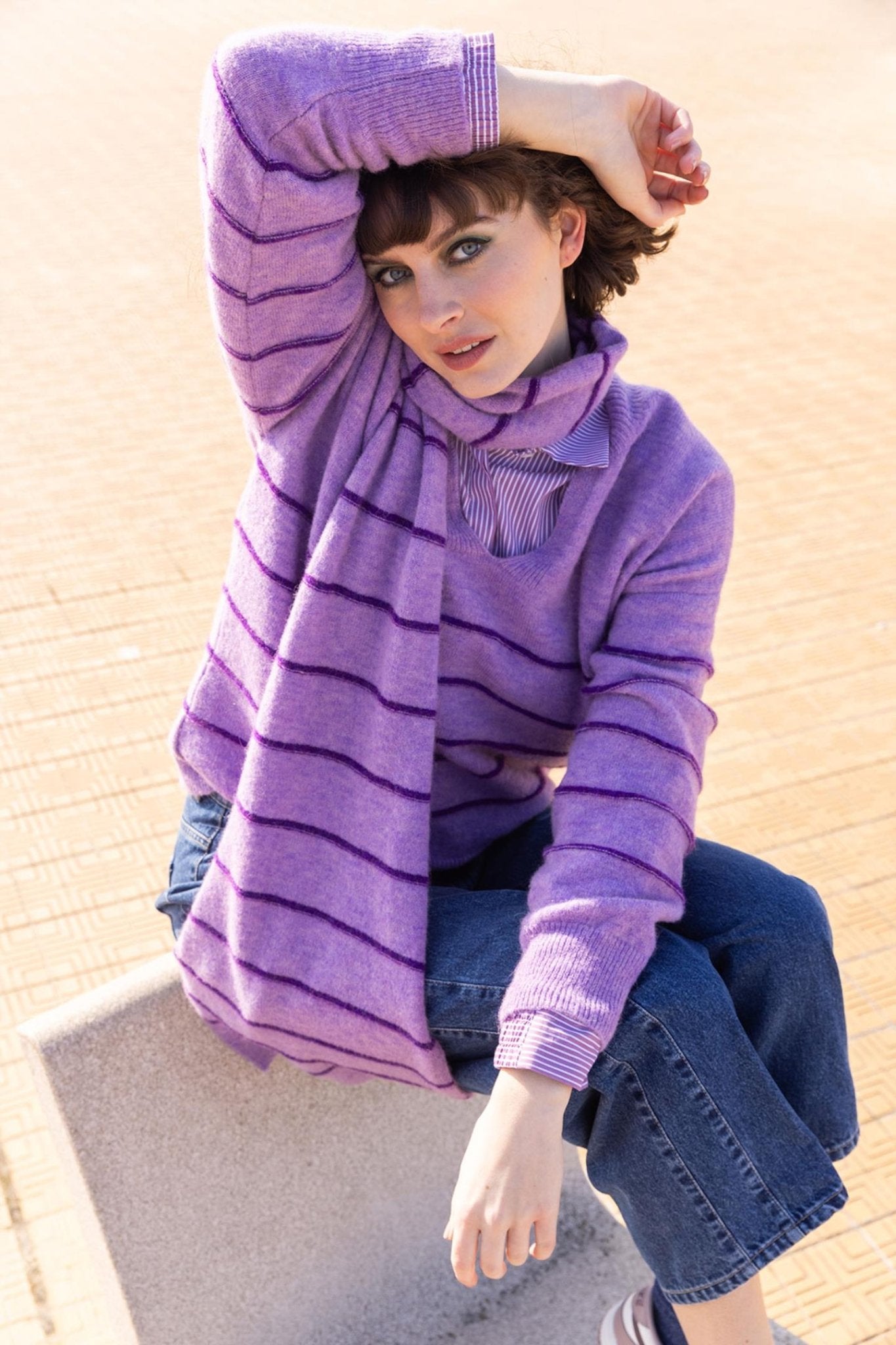 GESTREEPTE SWEATER MET V - HALS (8565) - Four Roses