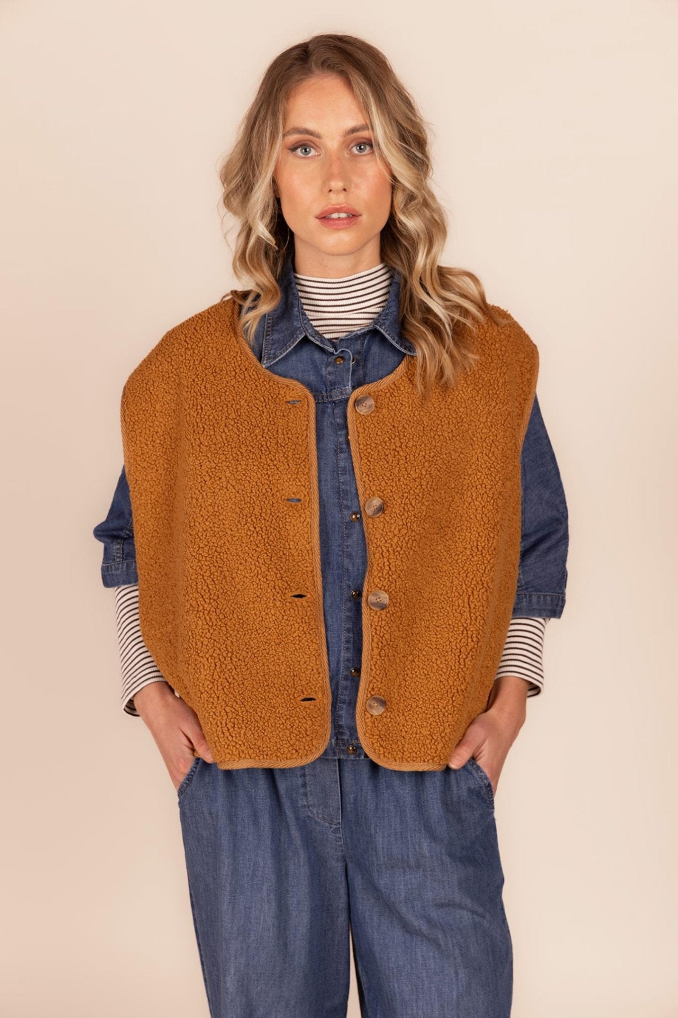 GILET IN TEDDY (8540) - Four Roses