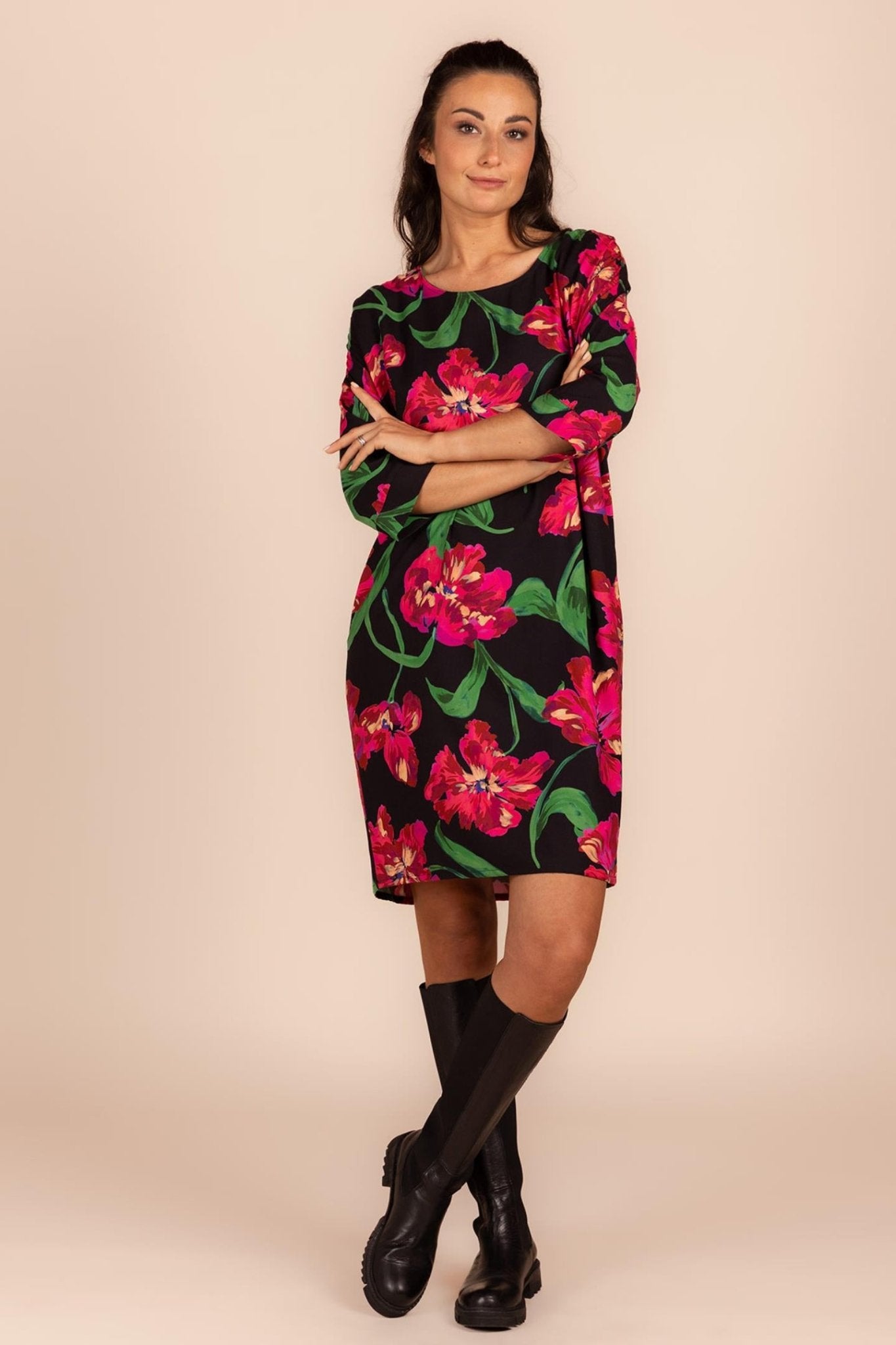 KORTE JURK BLOEMENPRINT (8576) - Four Roses