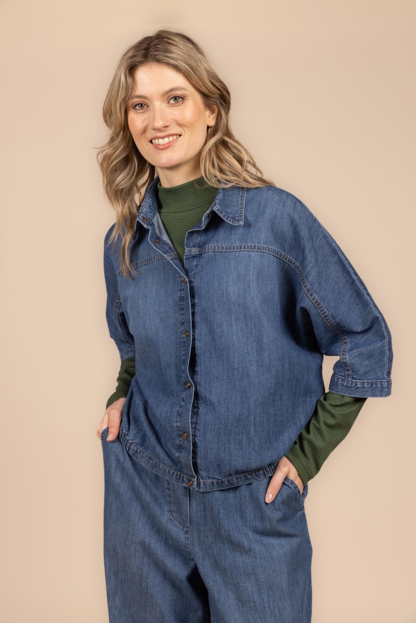 SOEPELVALLENDE BLAUWE DENIM MET ELASTIEK (9658) - Four Roses