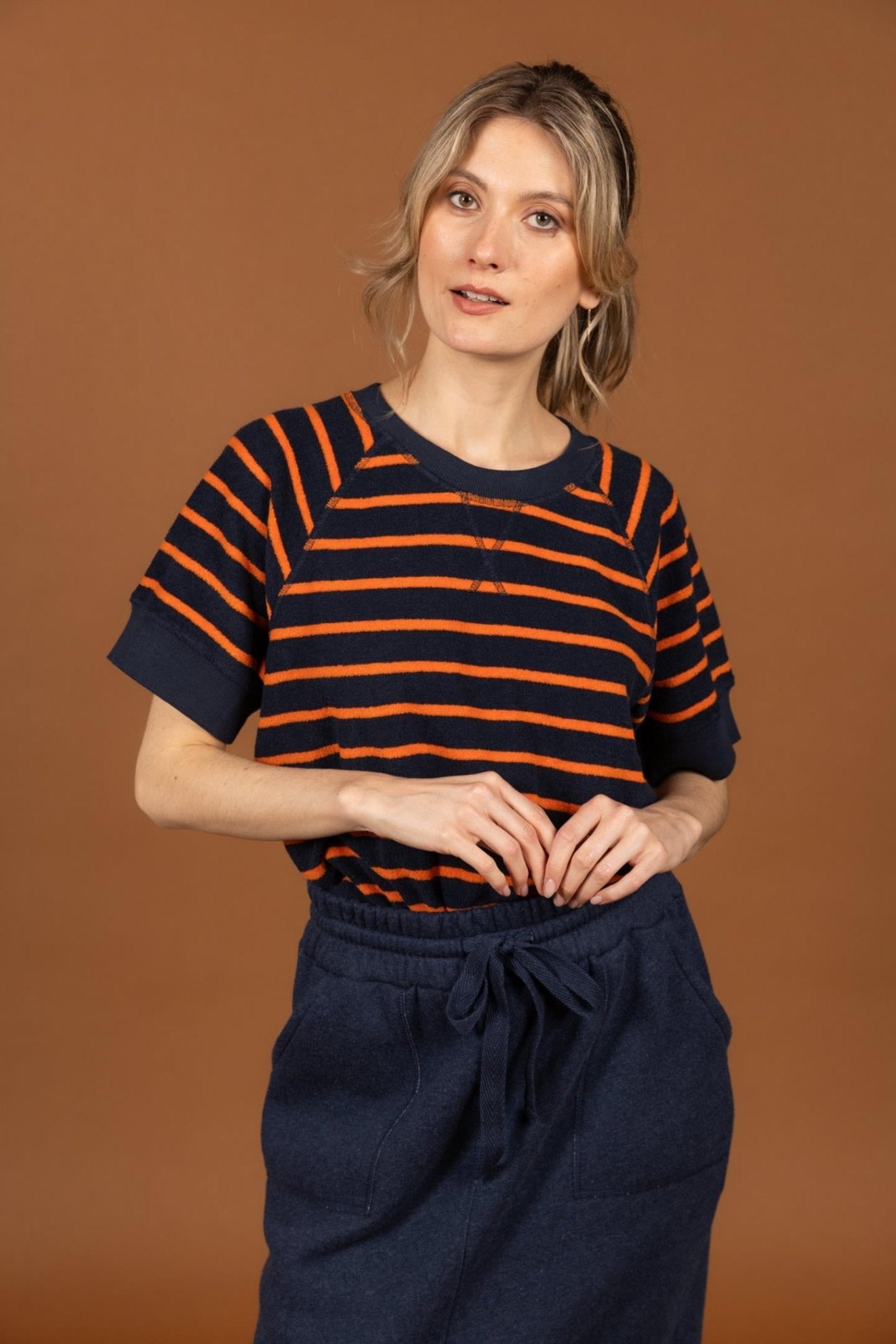 SWEATER IN SPONS MET KORTE MOUW (9551) - Four Roses