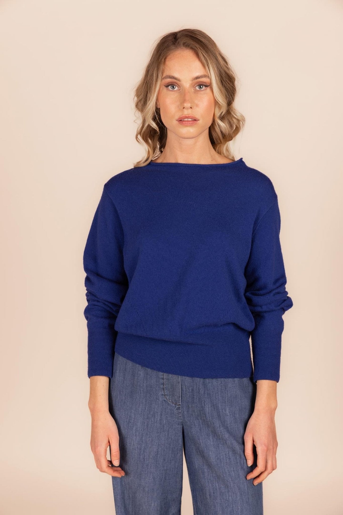 SWEATER MET BOOTHALS (8568) - Four Roses