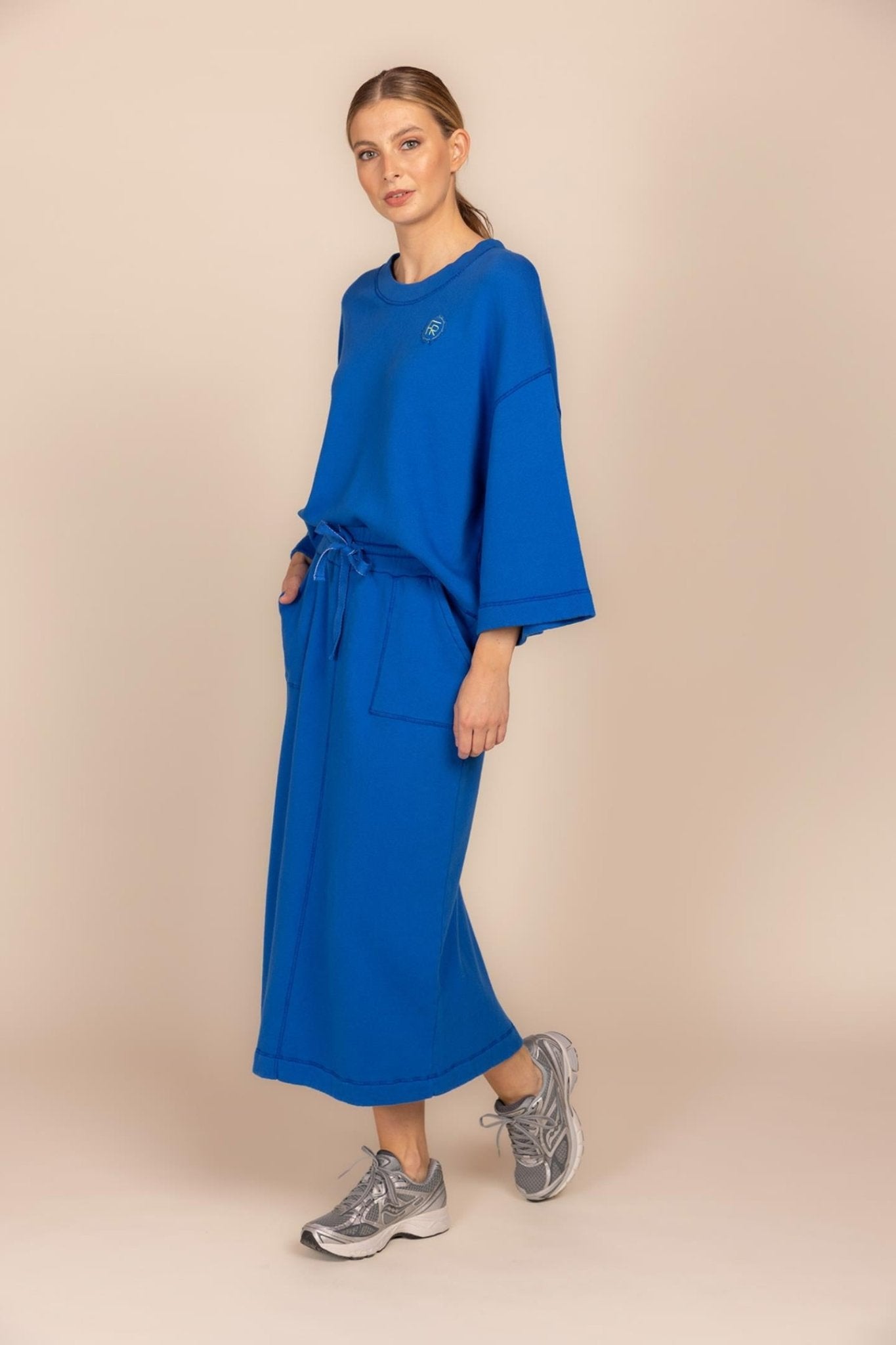 SWEATER WITH THREE-QUARTER SLEEVES (9044) - Four Roses