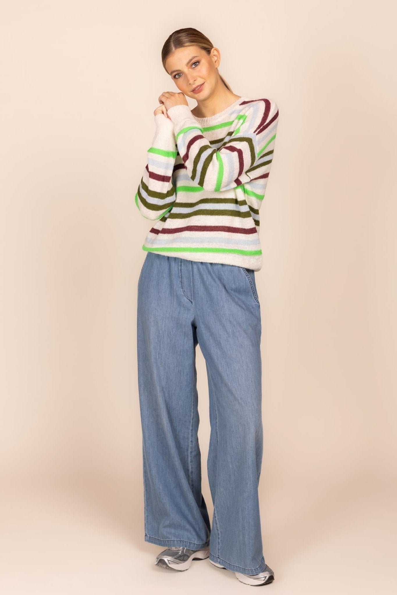 SWEATER MET FIJNE ACCENTSTREPEN (9027) - Four Roses