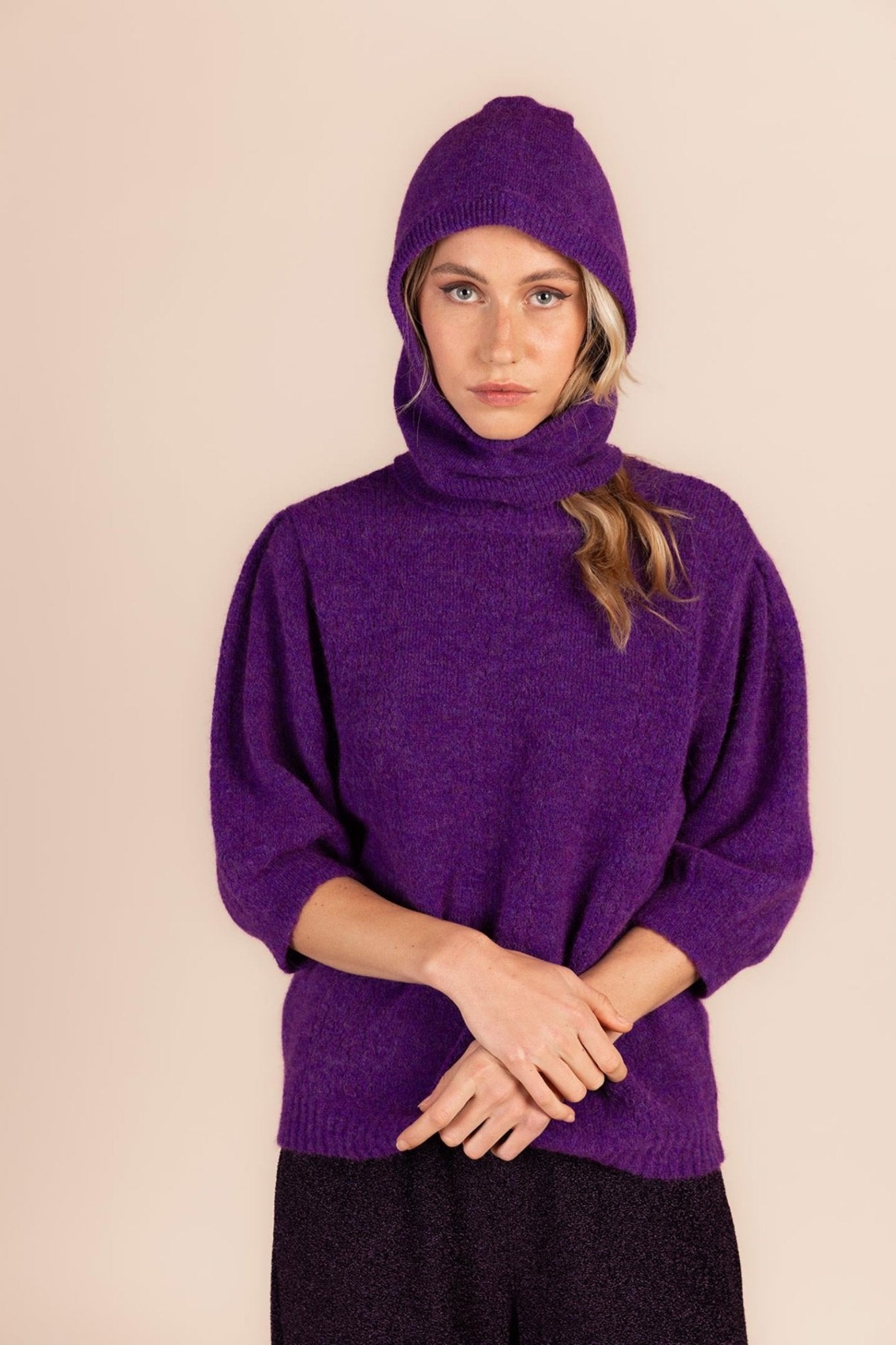 SWEATER MET KORTE MOUW EN FANTASIESTEEK (8563) - Four Roses