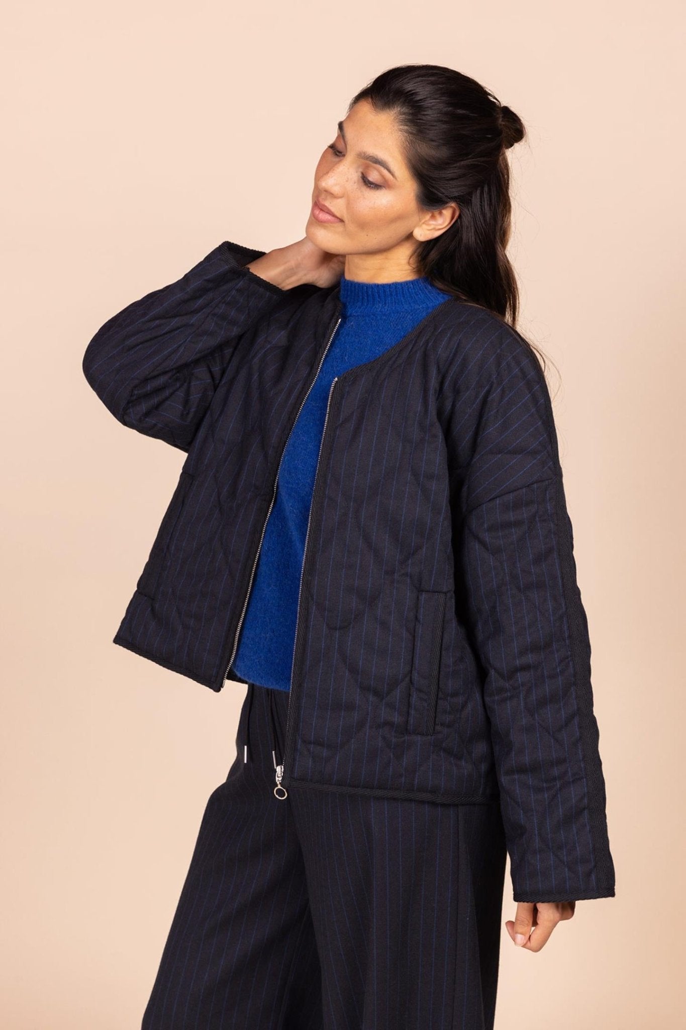 SWEATER MET KORTE MOUW EN FANTASIESTEEK (8563) - Four Roses