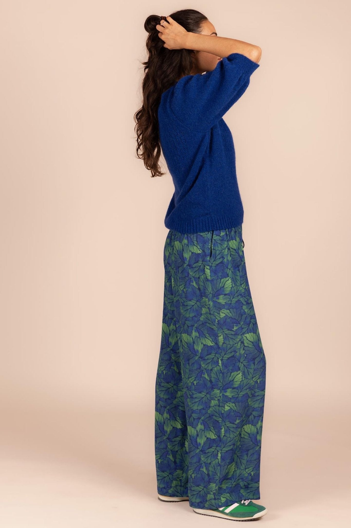 SWEATER MET KORTE MOUW EN FANTASIESTEEK (8563) - Four Roses