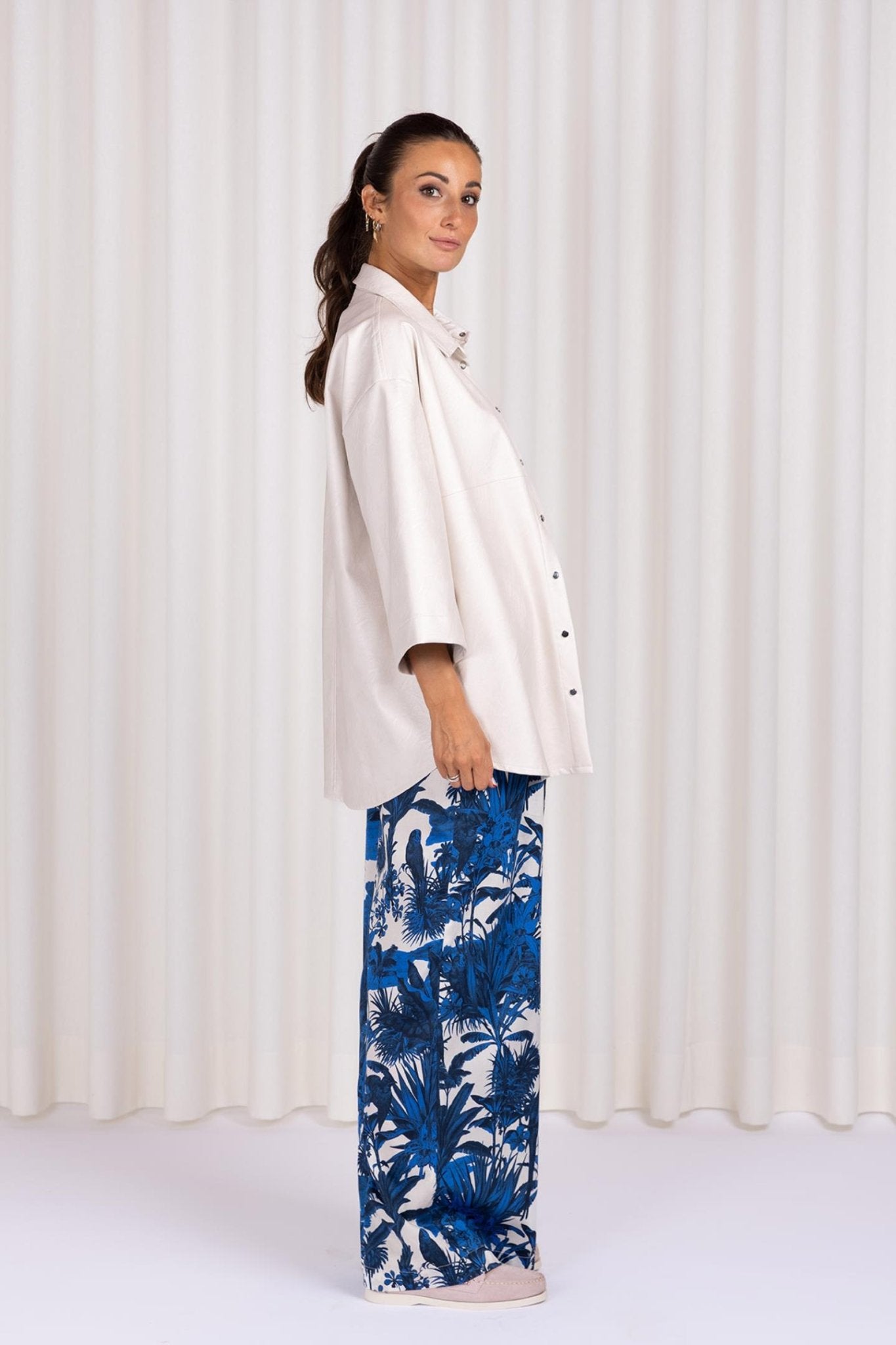 FAKE LEATHER VEST (9093) - Four Roses