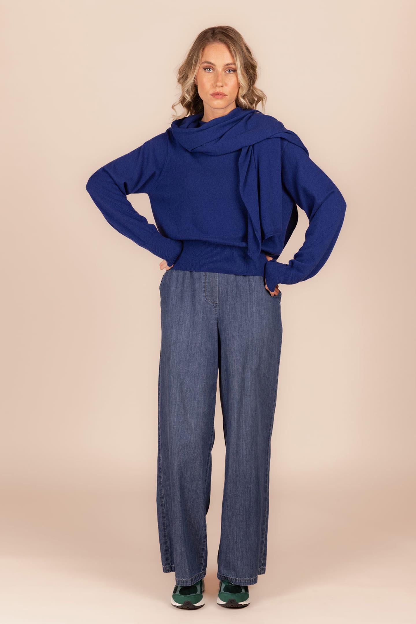 BROEK IN SOEPELE JEANS (8519)
