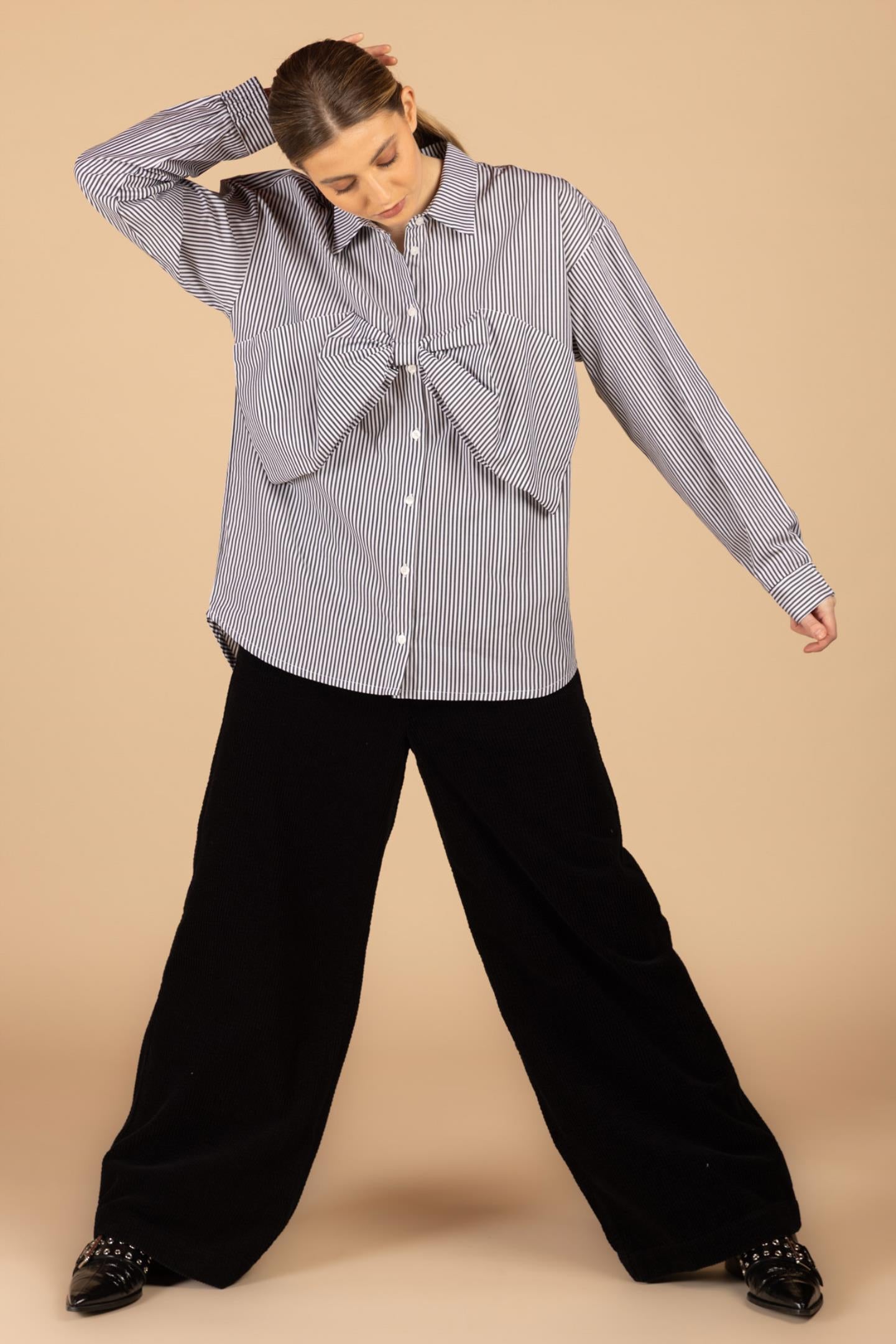 BROEK IN RIBVELOURS (9500)