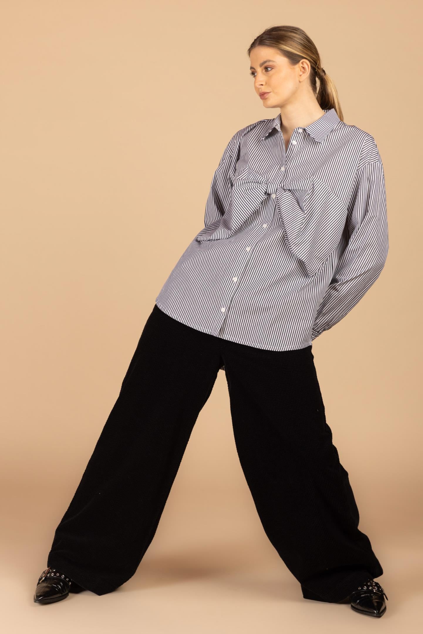 BROEK IN RIBVELOURS (9500)