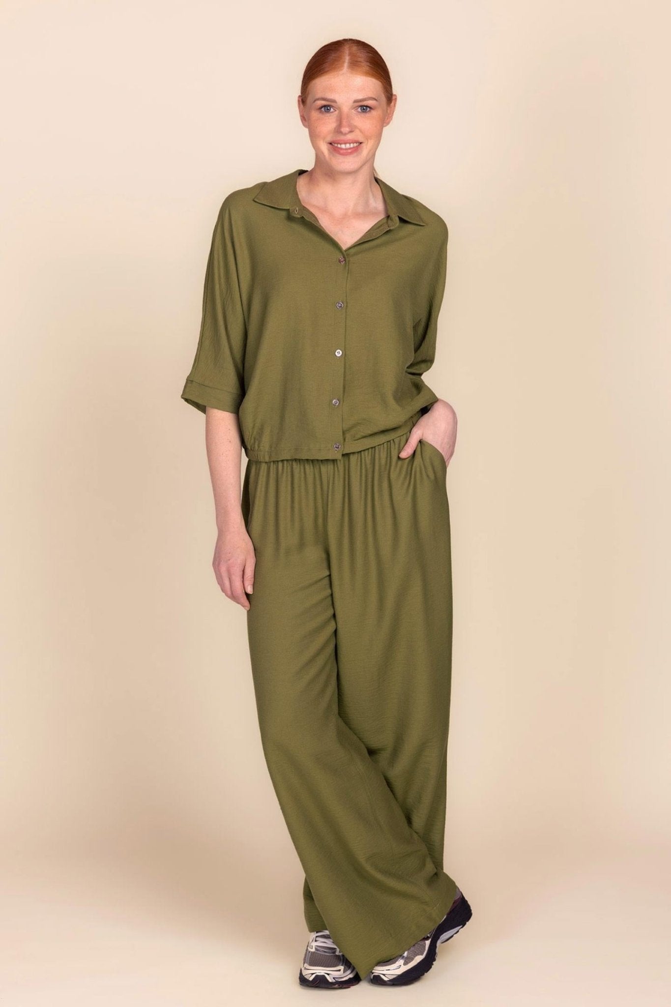 BLOUSE WITH ELASTIC AT THE WAIST (9135) - Four Roses