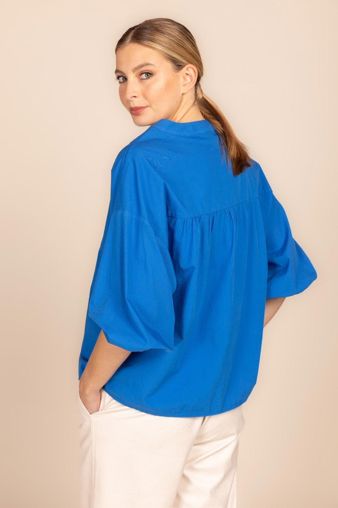 BLOUSE MET POFMOUW (9001) - Four Roses