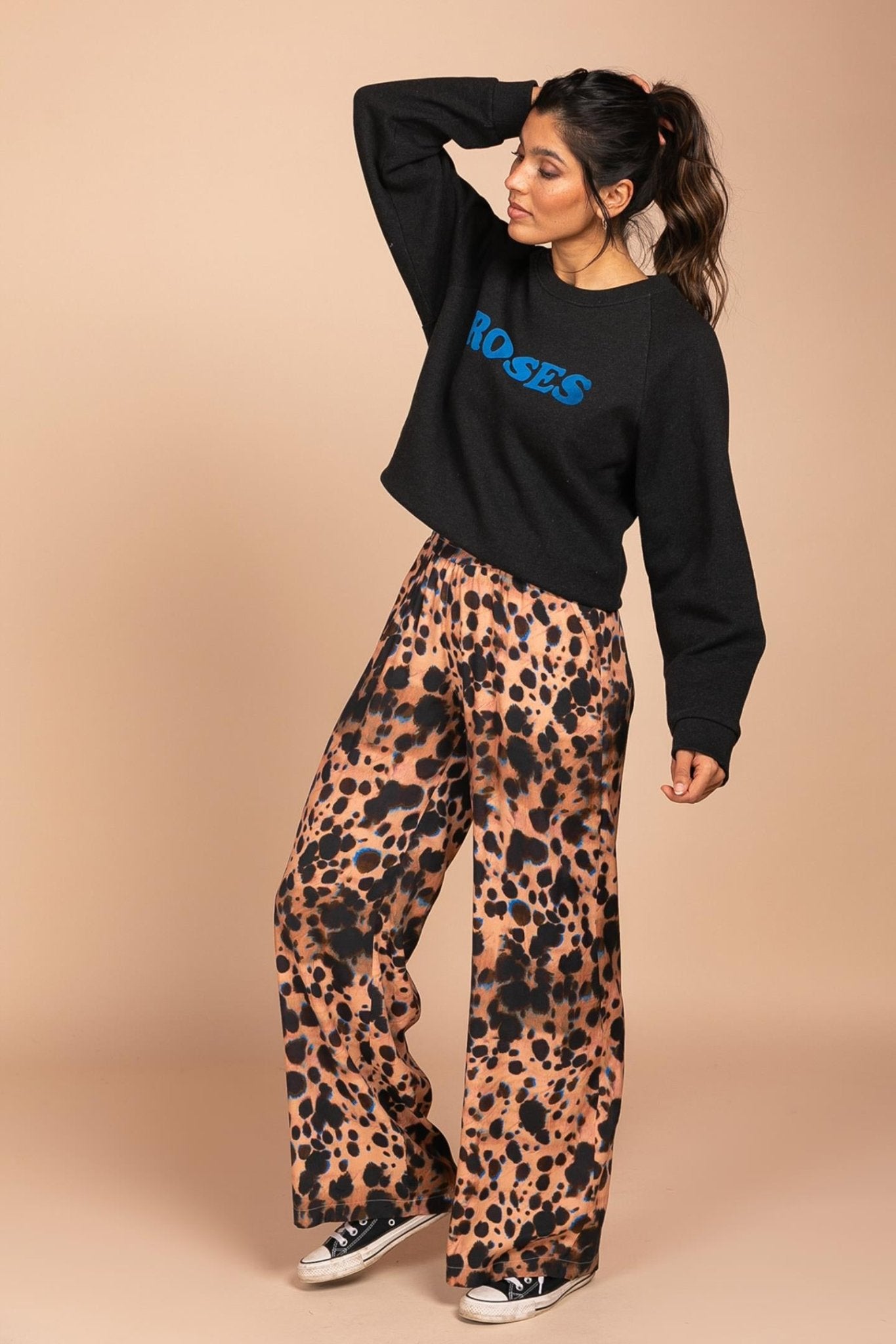 BROEK OP ELASTIEK MET HIPPE PRINT (7621) - Four Roses