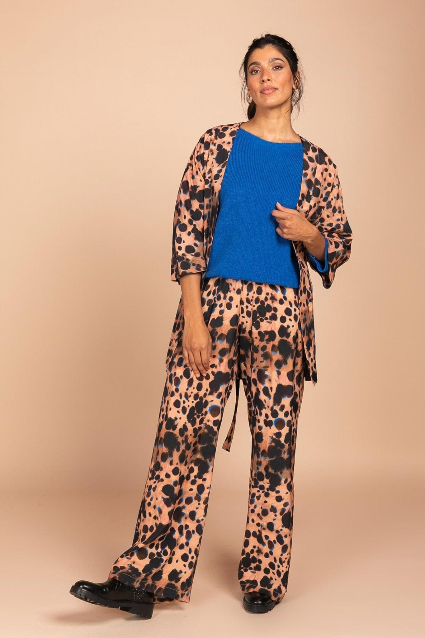 BROEK OP ELASTIEK MET HIPPE PRINT (7621) - Four Roses