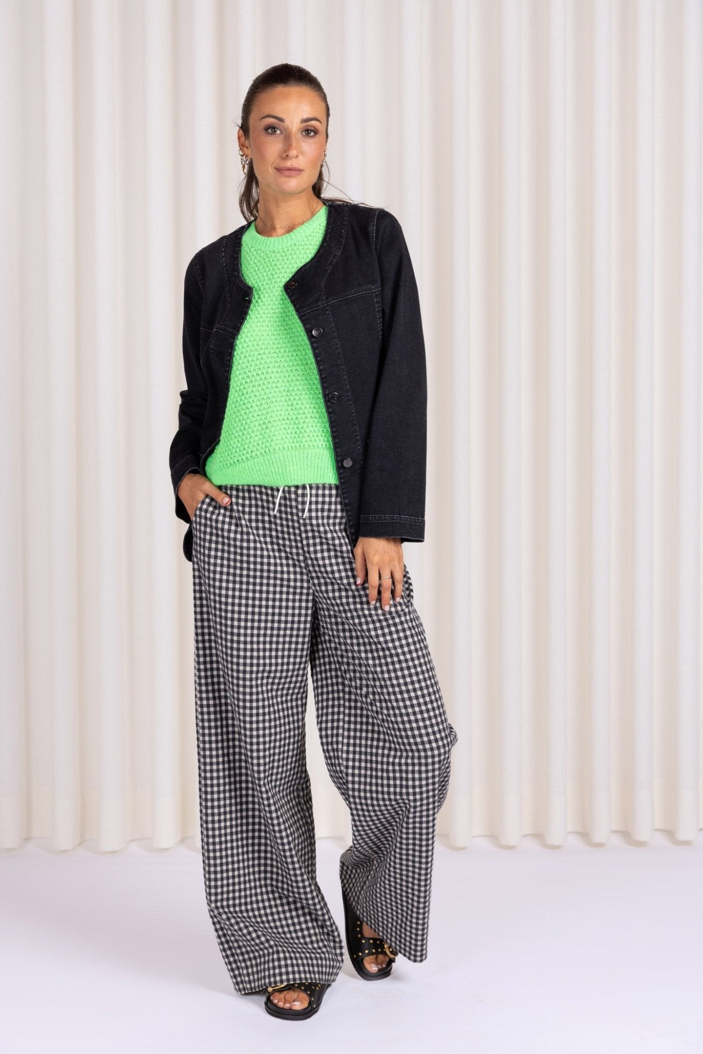 GEBREIDE SPENCER (9025) - Four Roses