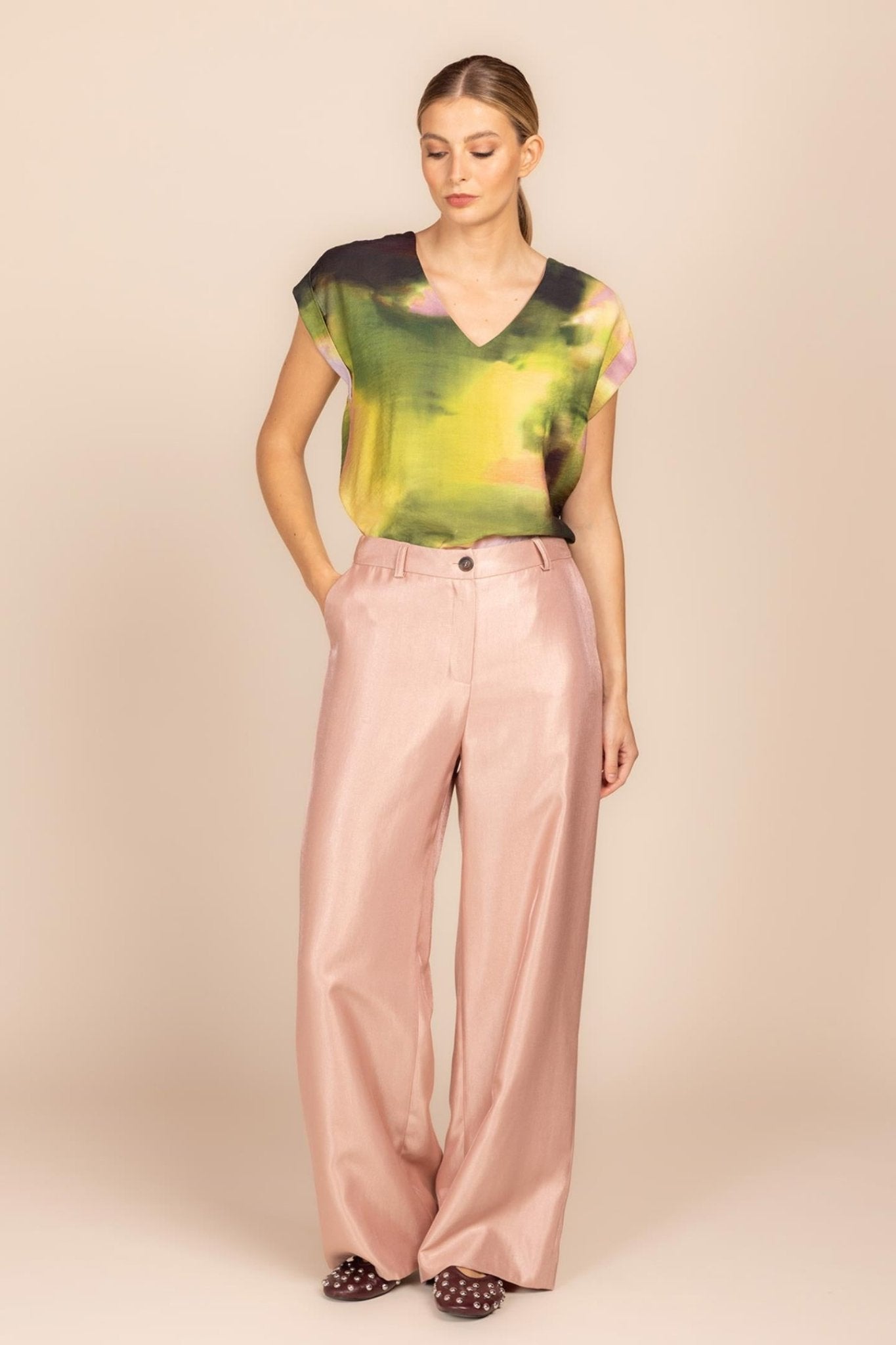 GEKLEDE BROEK MET GLANS (9072) - Four Roses