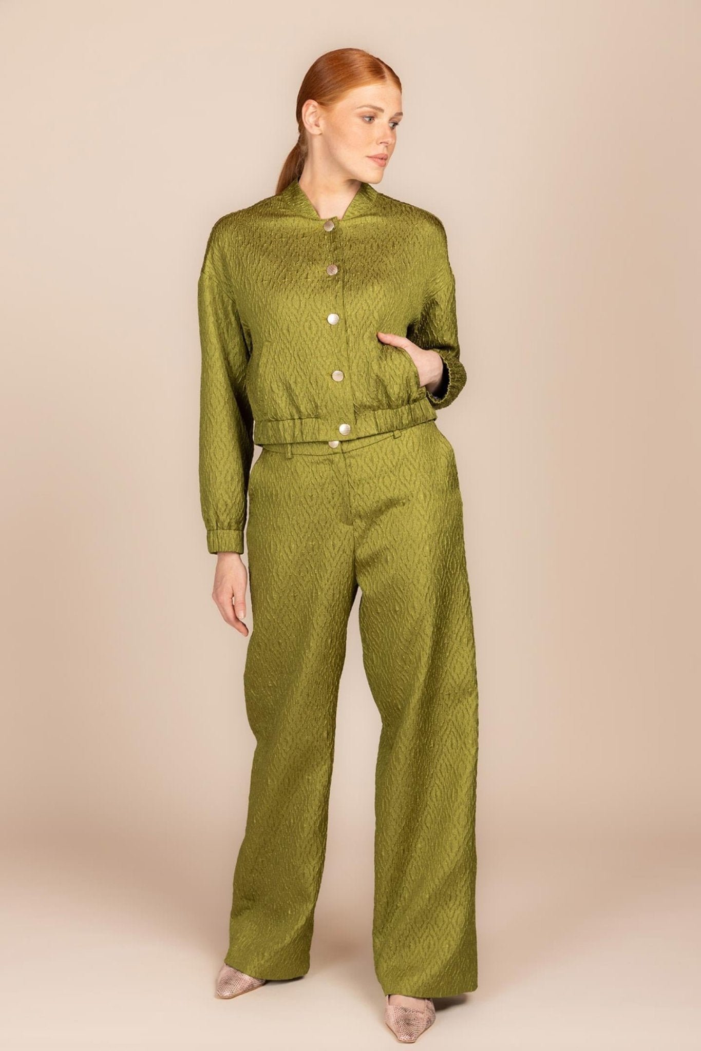 PANTALON HABILLÉ AVEC RELIEF (9073) - Four Roses