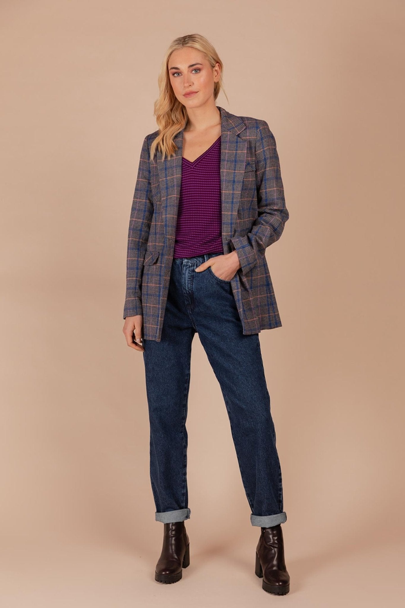 GERUITE BLAZER MET LICHTE SCHOUDERVULLING (7604) - Four Roses