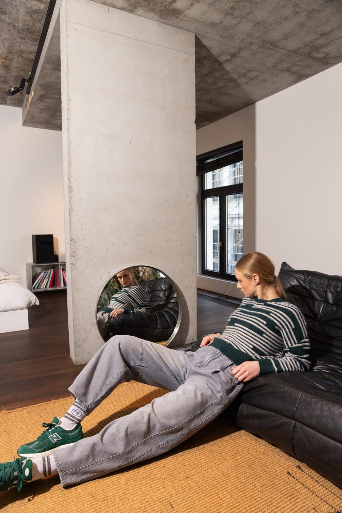 GRIJZE JEANS MET BARRELFIT (9504) - Four Roses