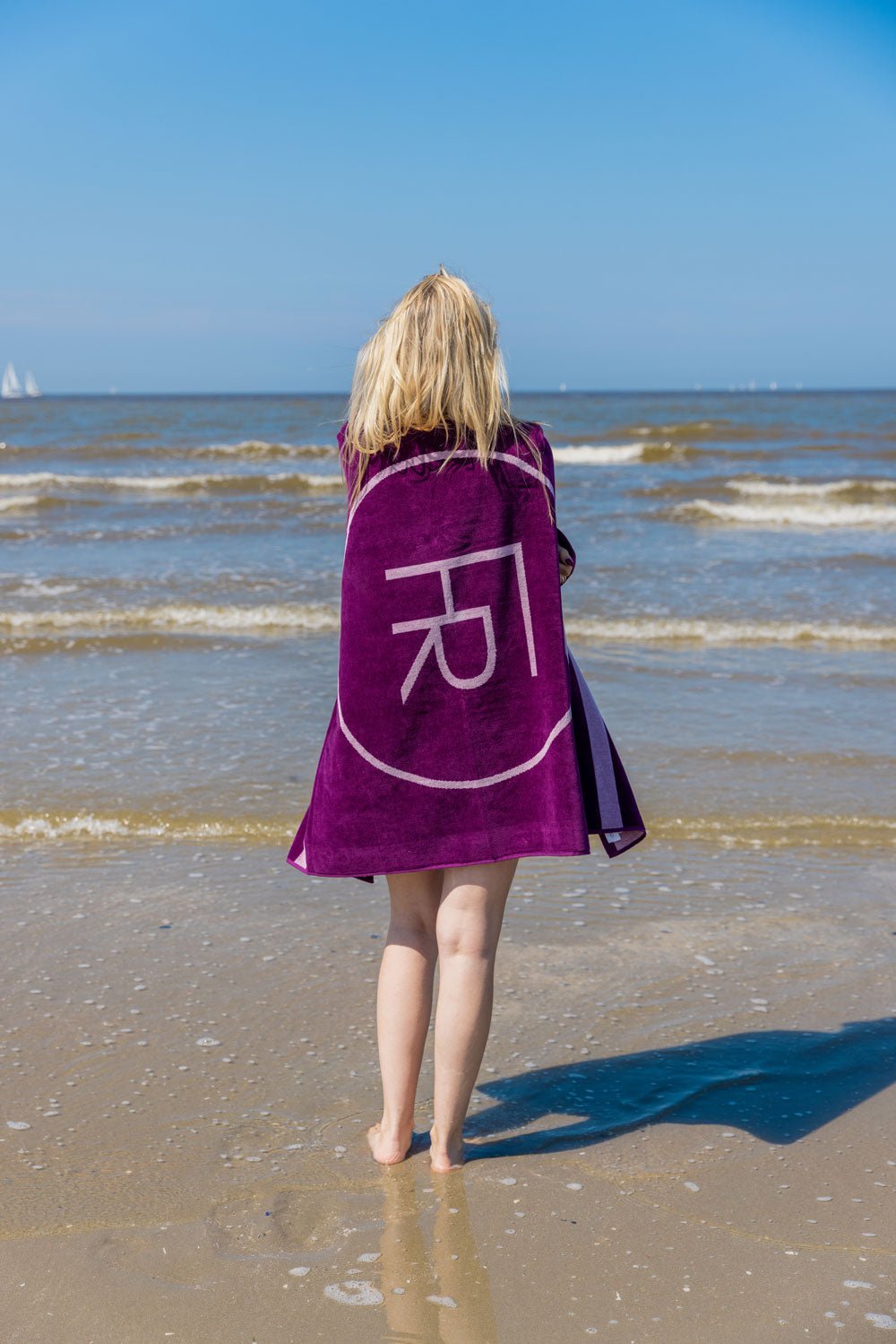 HANDDOEK FOUR ROSES (8155) - Four Roses