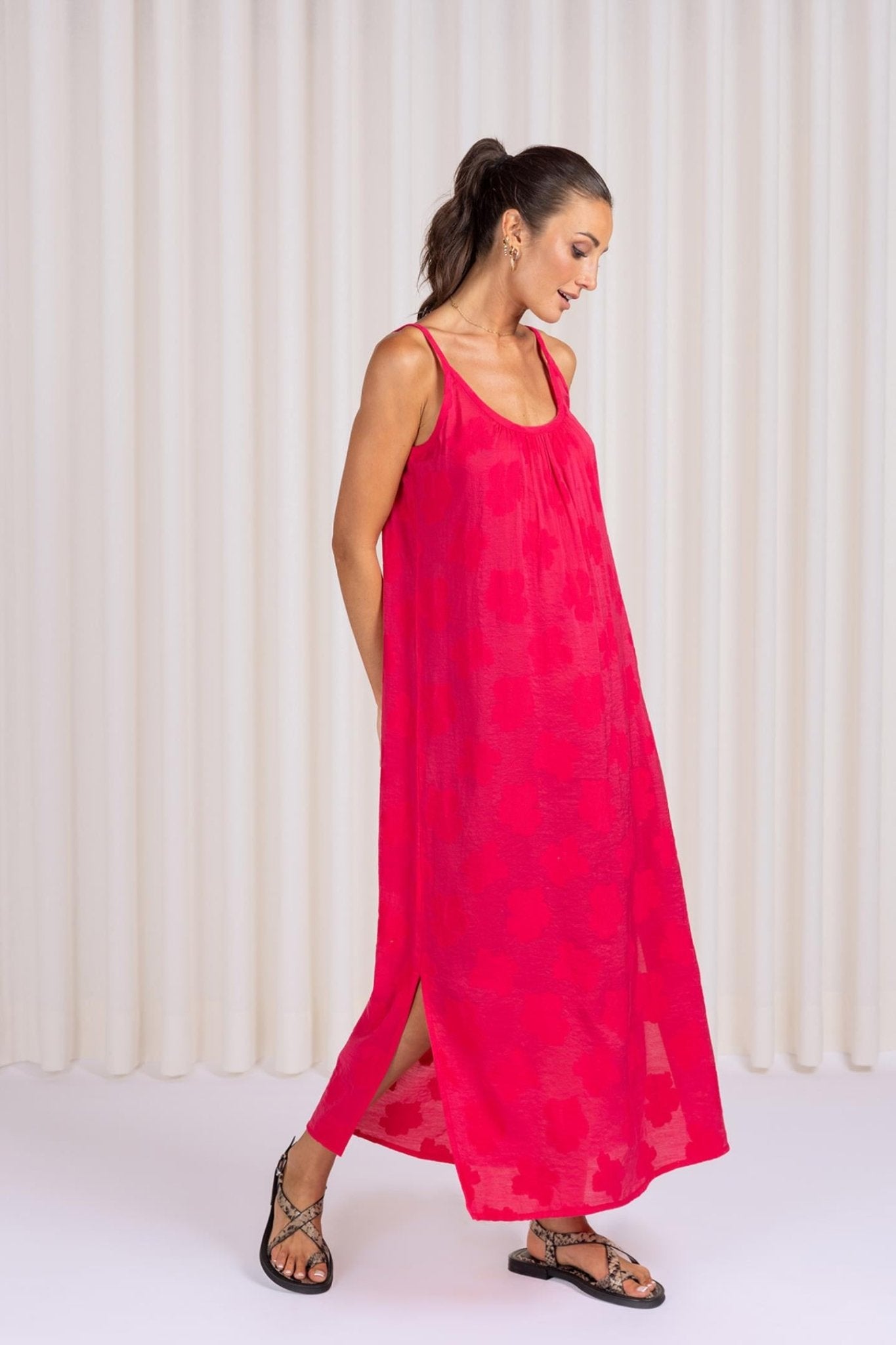 JURK MET SUBTIEL BLOEMMOTIEF (9041) - Four Roses