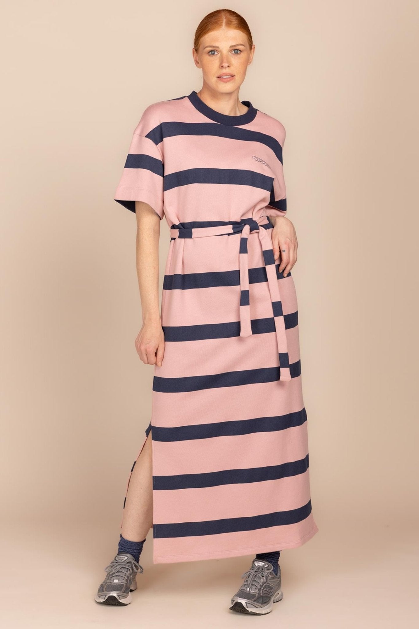 LANG KLEED MET STREEPDESSIN (9047) - Four Roses