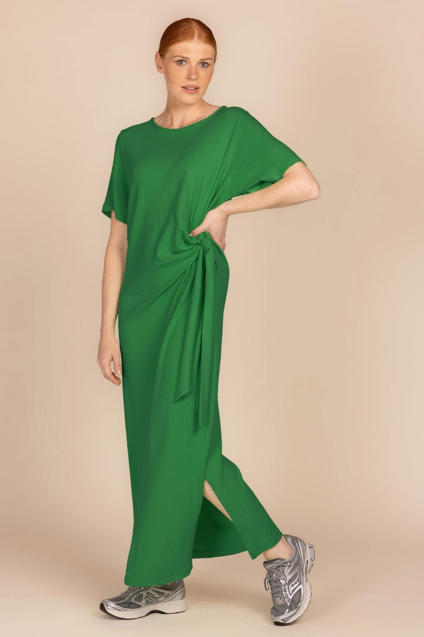 LONG DRESS WITH FANTASY BUTTON AT THE WAIST (9067) - Four Roses