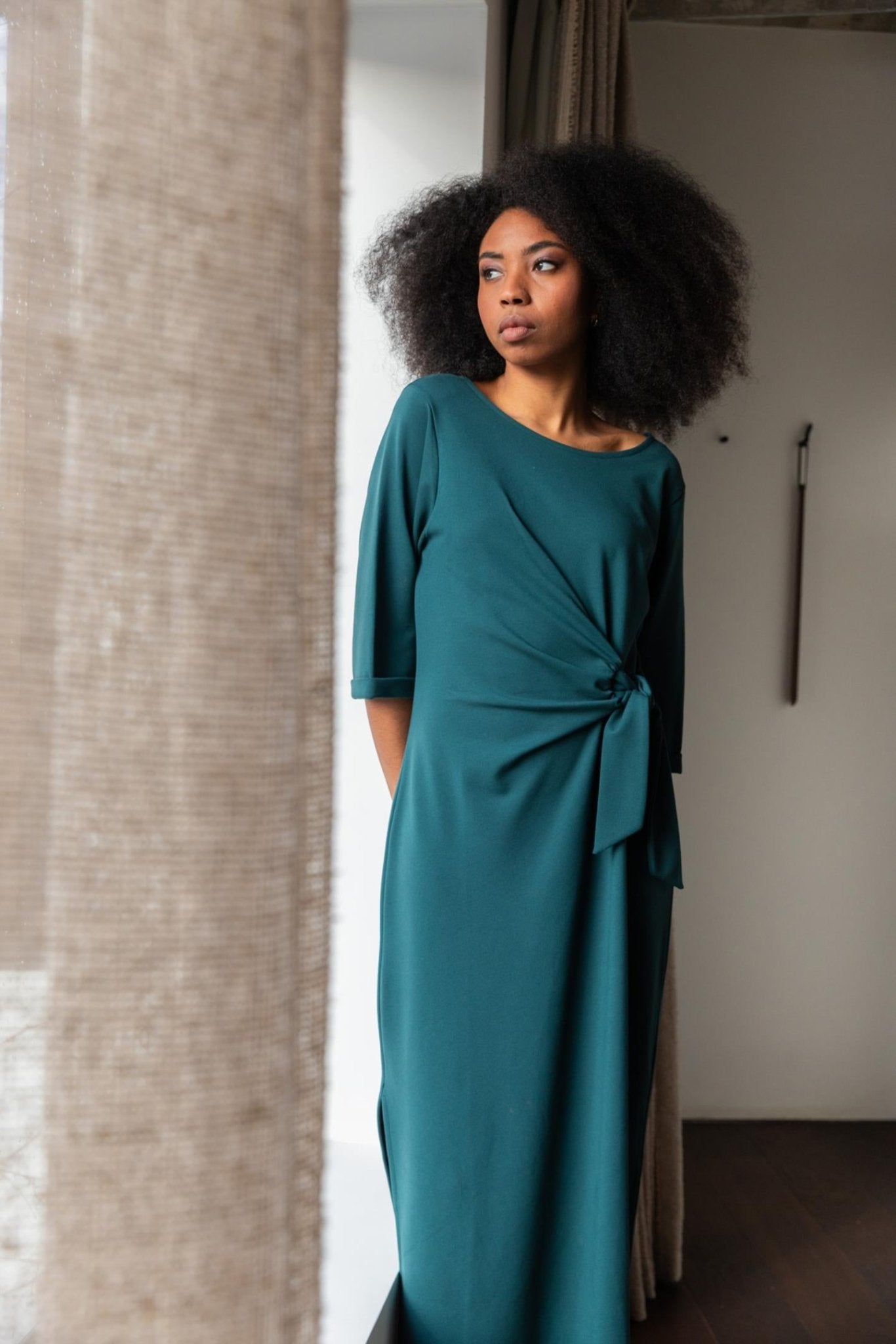 MIDI-JURK MET STRIKDETAIL (9538) - Four Roses