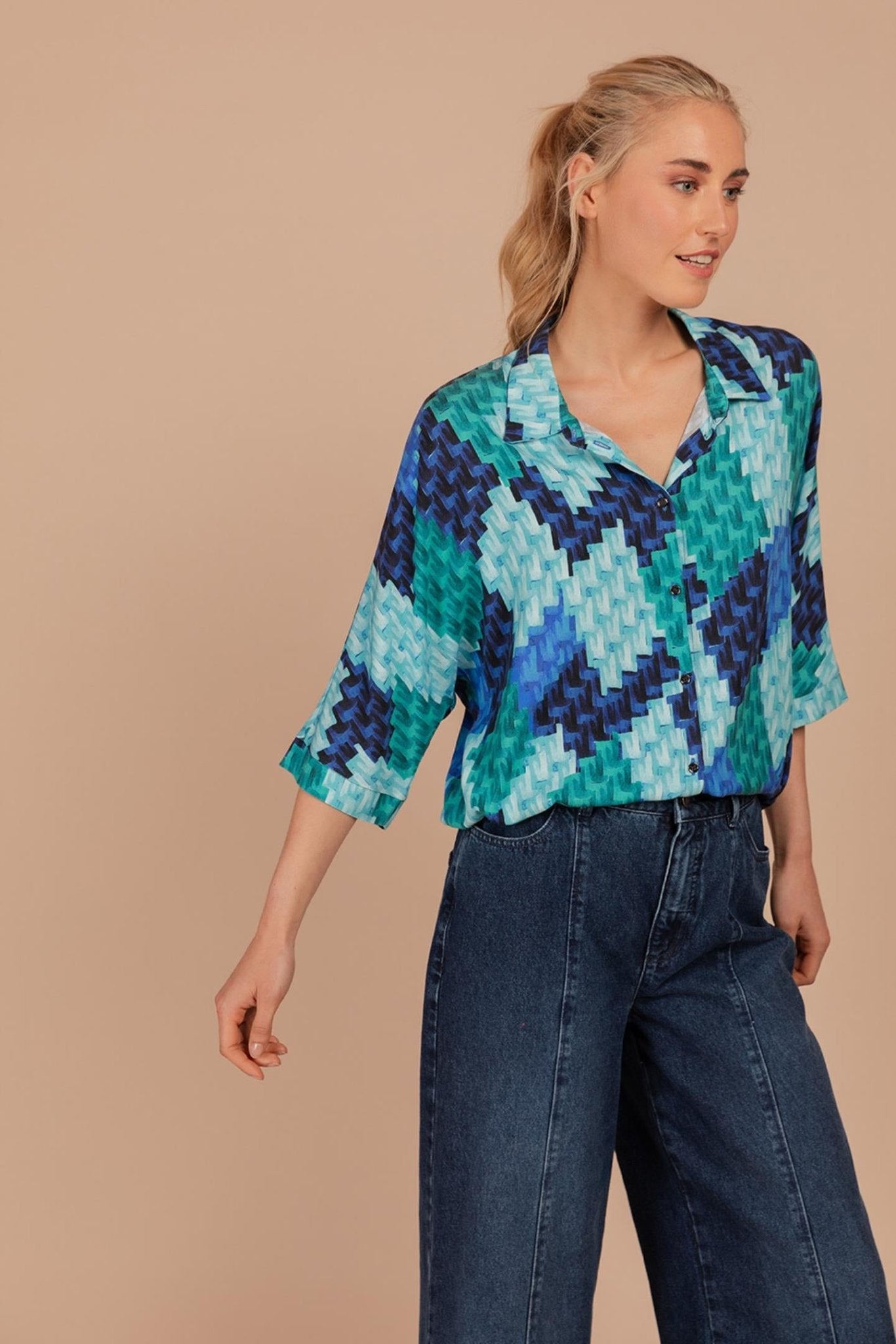 OVERSIZED BLOUSE (7547) - Four Roses