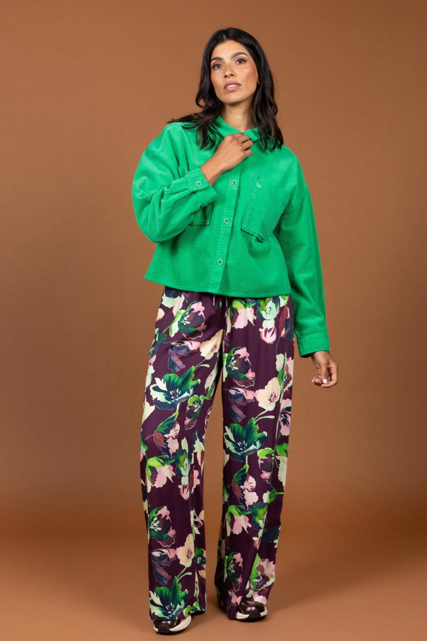WIJDE BROEK MET KLEURRIJKE PRINT (9596) - Four Roses