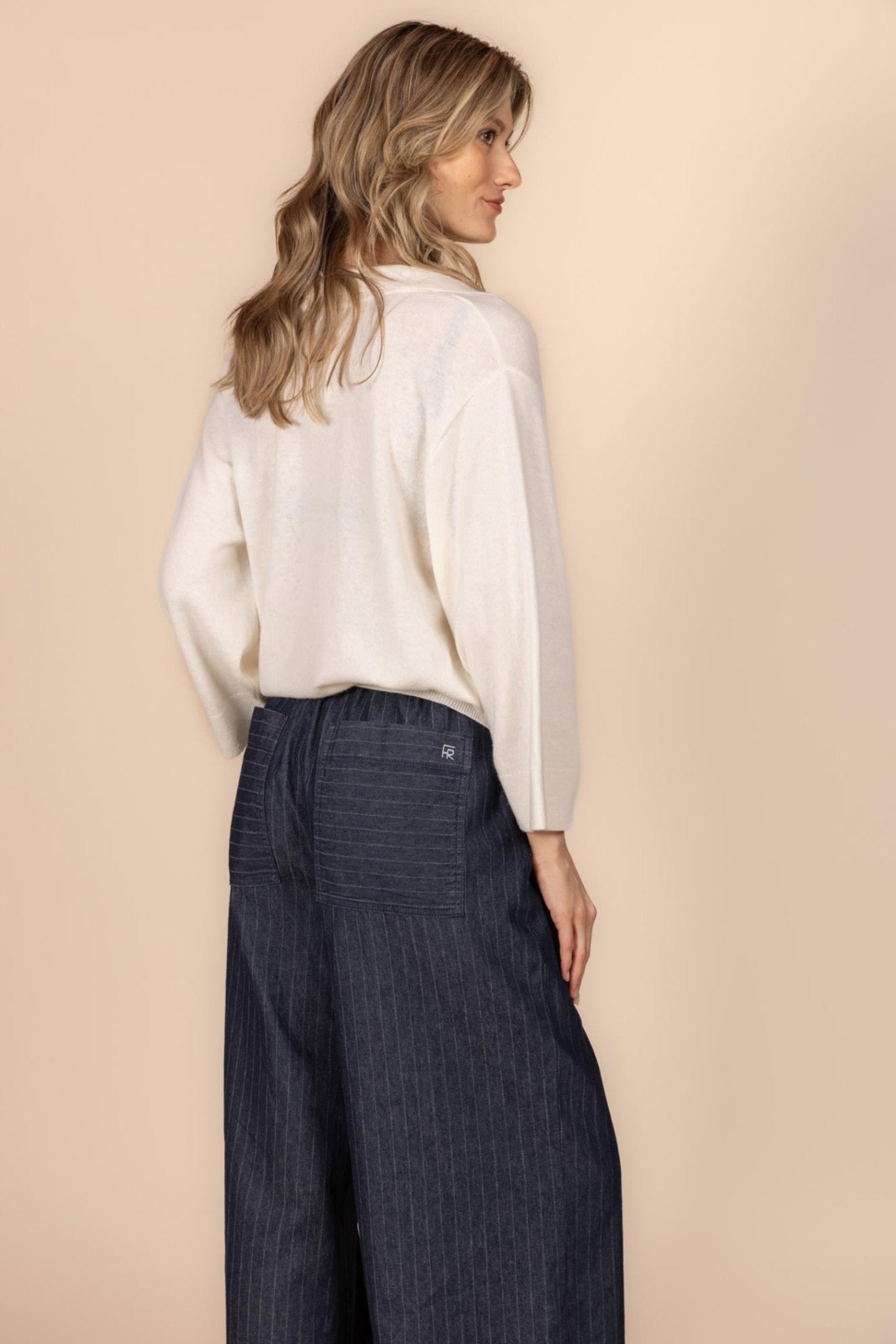 WIJDE JEANS MET KRIJTSTREEP IN NAVY (9502) - Four Roses