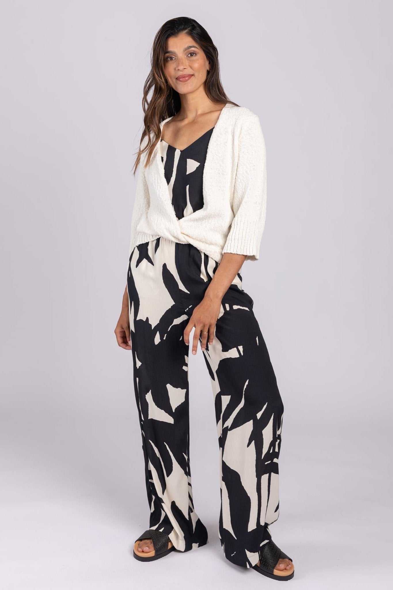 JUMPSUIT IN GRAFISCHE PRINT (7112) - Four Roses